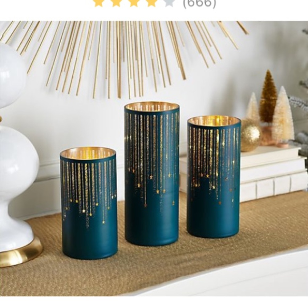 Starry Nights hurricane by Valerie.